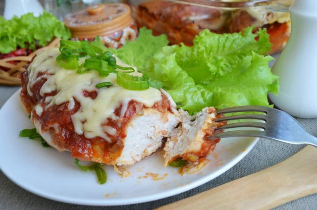 Chicken with salsa sauce