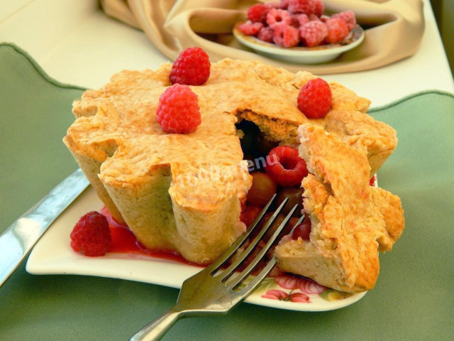 Shortbread berry basket