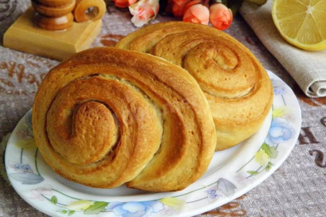 Pastry buns with sugar