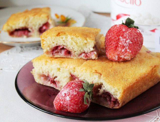 Strawberry sponge cake