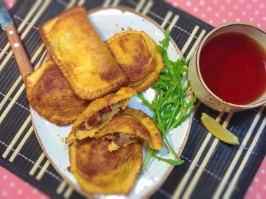 Lazy bread pies