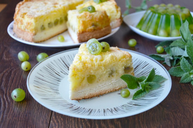 Fluffy pie with pudding and gooseberries