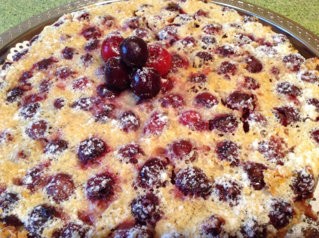 Clafouti with cherries and vanilla