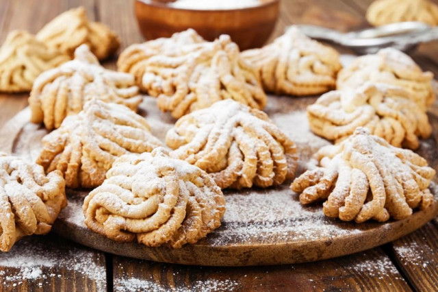 Cookies with mayonnaise through a meat grinder