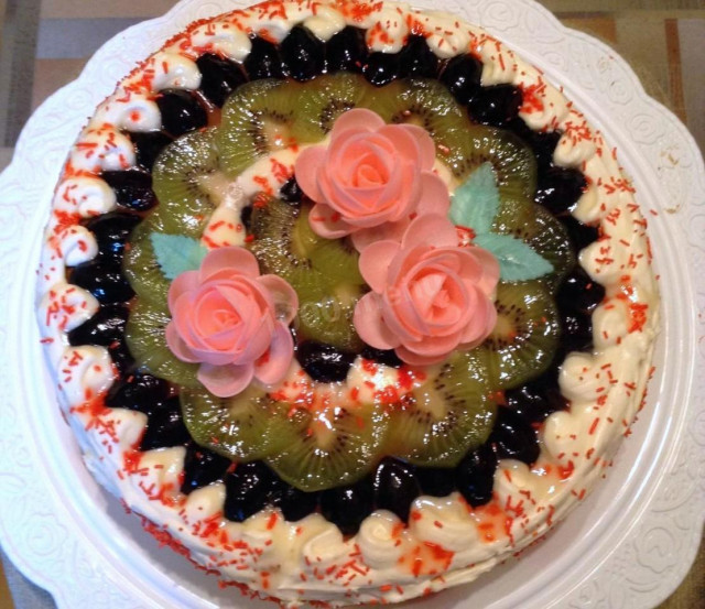 Sponge cake with fruit