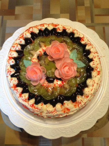 Sponge cake with fruit