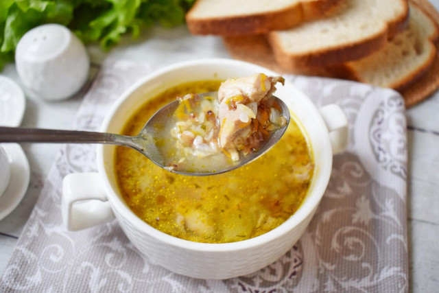 Buckwheat soup with chicken