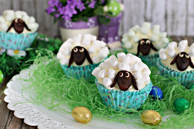 Sheep Cupcakes