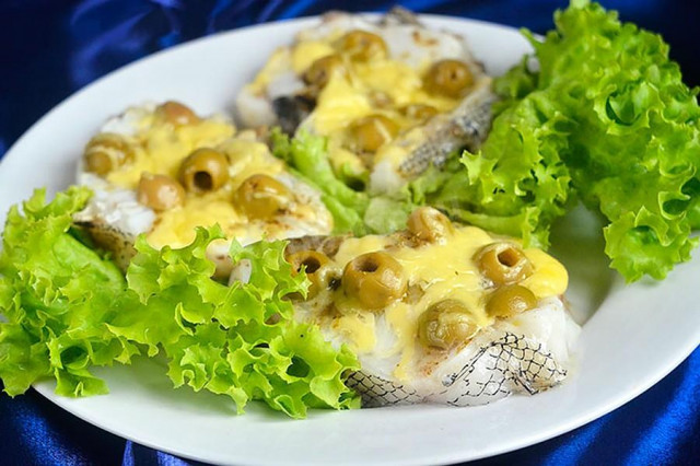 Macrurus baked under a cheese crust