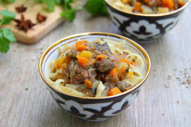 Fried lagman in Uzbek style