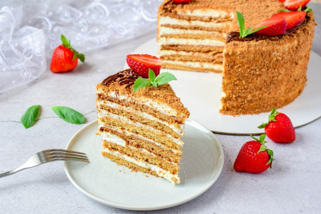 Classic Soviet honey cake