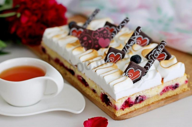 Ala cheesecake with meringue