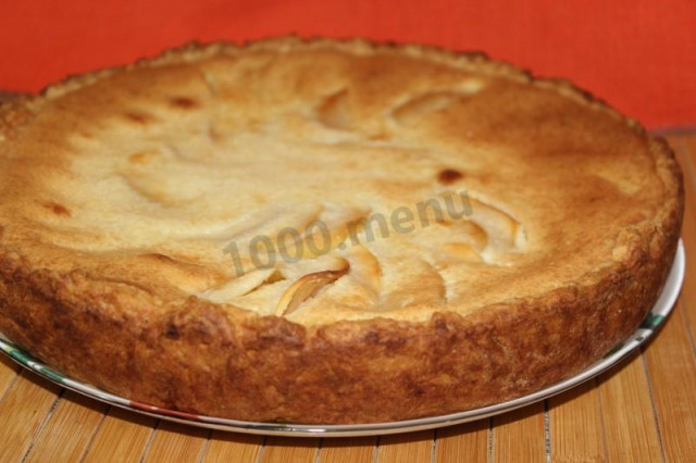 Apple Tsvetaeva pie