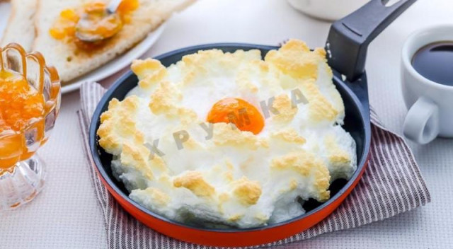 Scrambled eggs in cloud