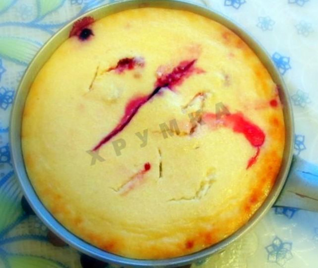 Cottage cheese casserole with berries with apricot sauce