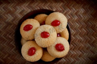 Vegetarian Coconut cakes