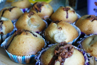 Muffins with banana and condensed milk