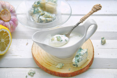 Classic blue cheese sauce