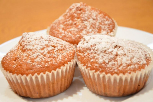 Cupcakes with cherries