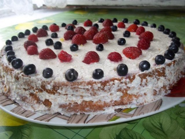 Light cake with cottage cheese and raspberry Scarlett