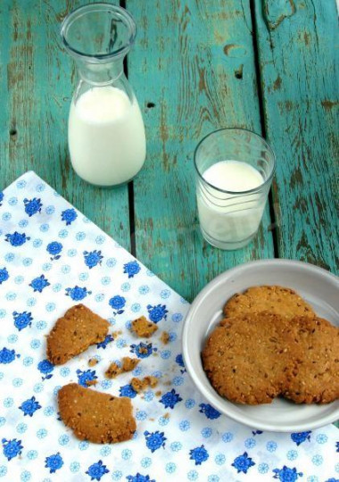 Caramel sesame cookies