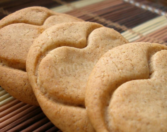 Honey cookies with cinnamon