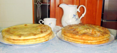 Ossetian pies with green onions