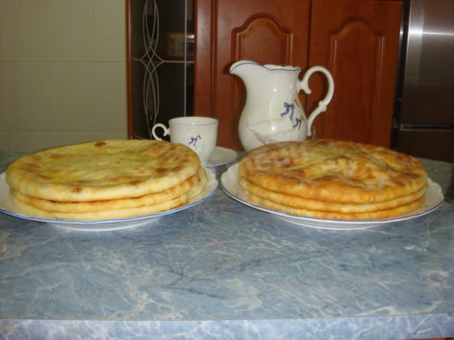 Ossetian pies with green onions