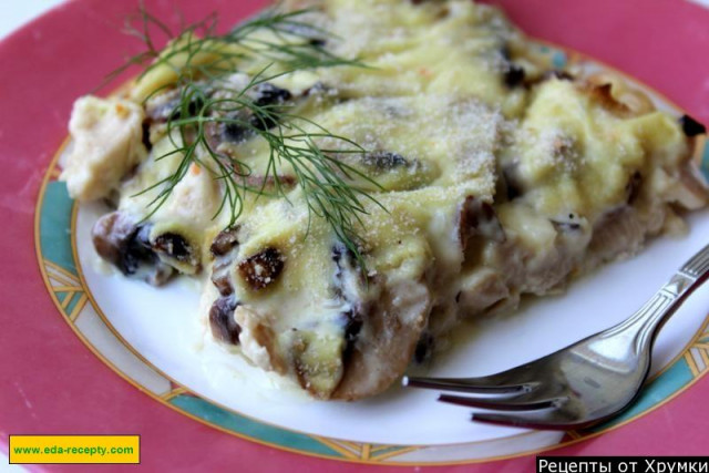 Mushroom Casserole with champignons and chicken fillet