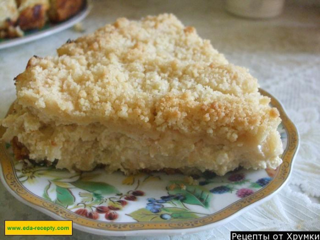 Shortbread pie with apples and cottage cheese