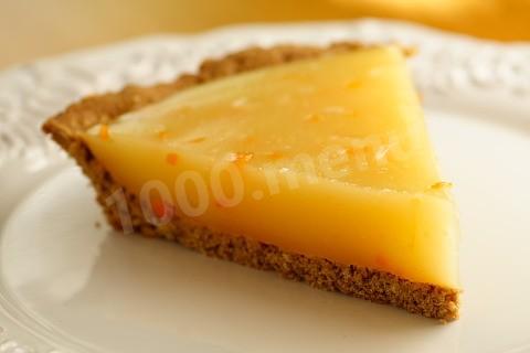 Lemon pie with orange