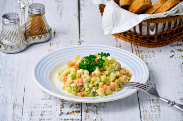 Lean olivier salad