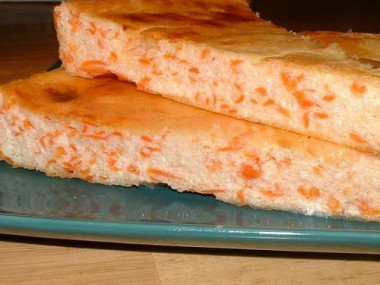 Casserole with carrots and cottage cheese