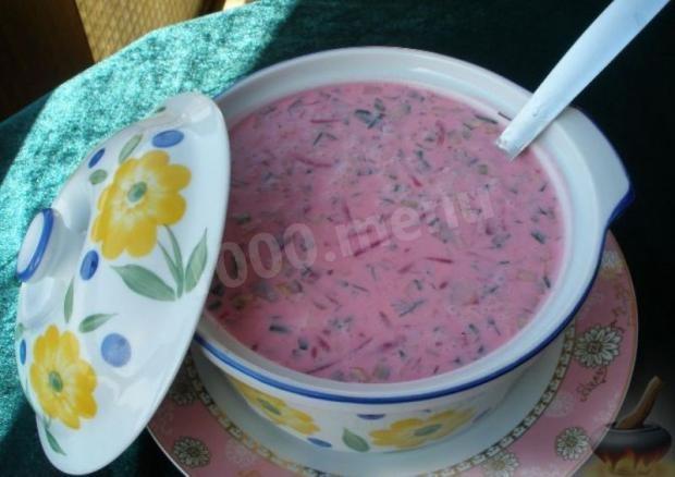 Okroshka with beetroot on kefir