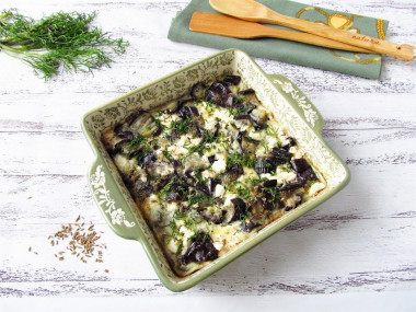 Caigan with eggplant and cheese in the oven