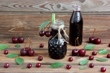 Cherry syrup for winter