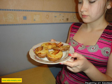 Baked potatoes in the oven