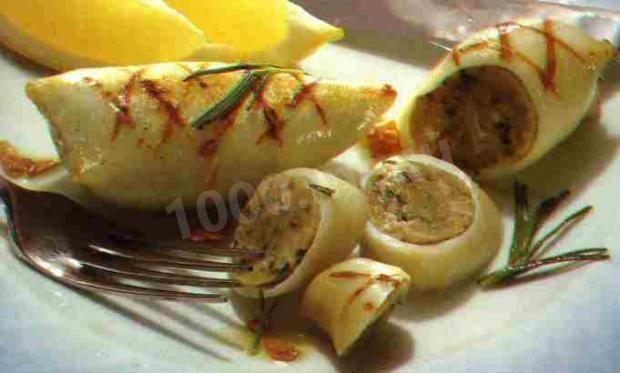 Minced squid with anchovies in the oven