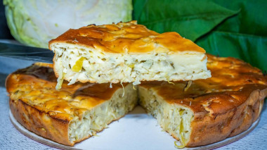 Jellied cabbage pie without yeast