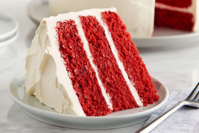 Red velvet sponge cake with 5 eggs