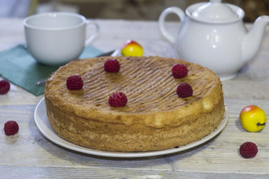 Simple sponge cake in vegetable oil, eggs, boiling water