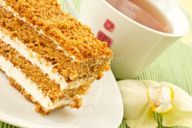 Honey cake without rolling out cakes with sour cream