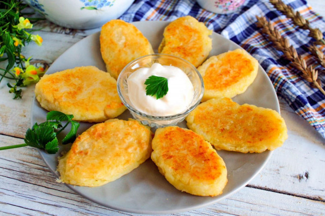 Pan-fried potato pies