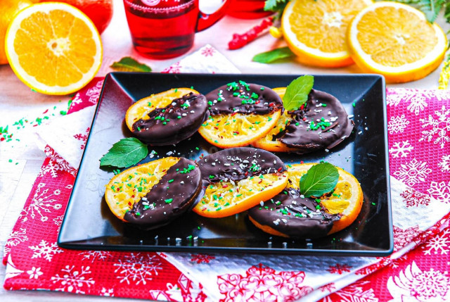 Chocolate covered oranges