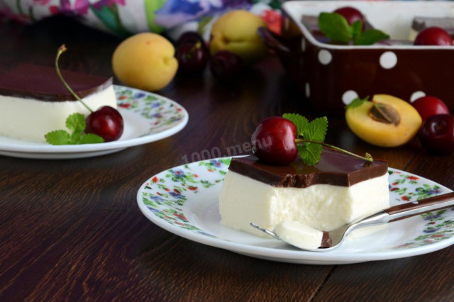 Bird's milk souffle with gelatin