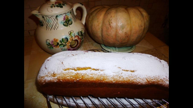 Pumpkin cupcake with poppy seeds