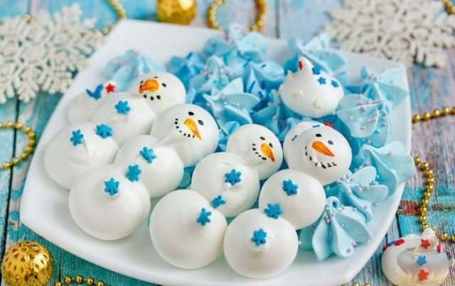 Meringue Snowmen