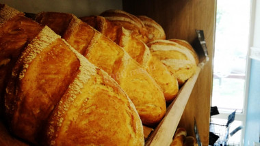 Plain bread with yeast and sugar