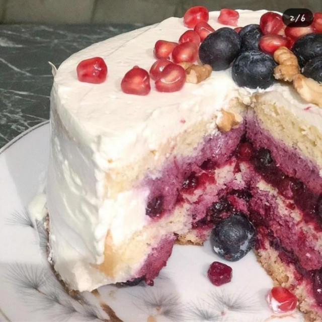 Diet blueberry cake