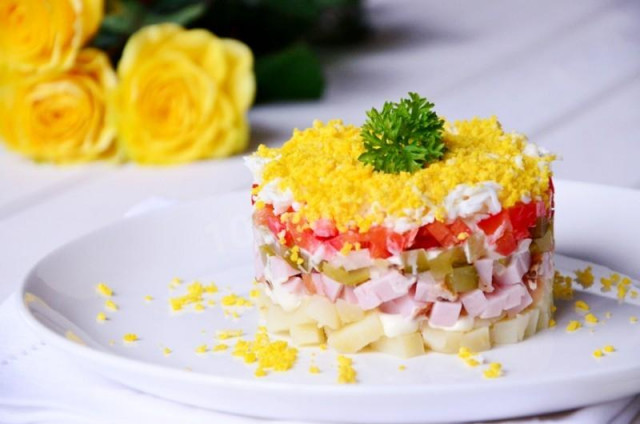 Bulgarian pepper salad ham